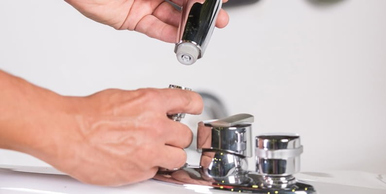 Fixing tap
